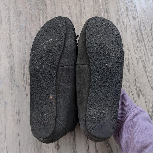 Minnetonka Moccasins - Picture 7 of 9